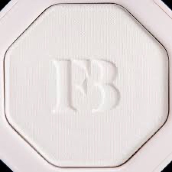 ‼️NEW‼️PRICE DROP‼️ Fenty Beauty Metal Moon Killawatt Freestyle Highlighter - Picture 2 of 5